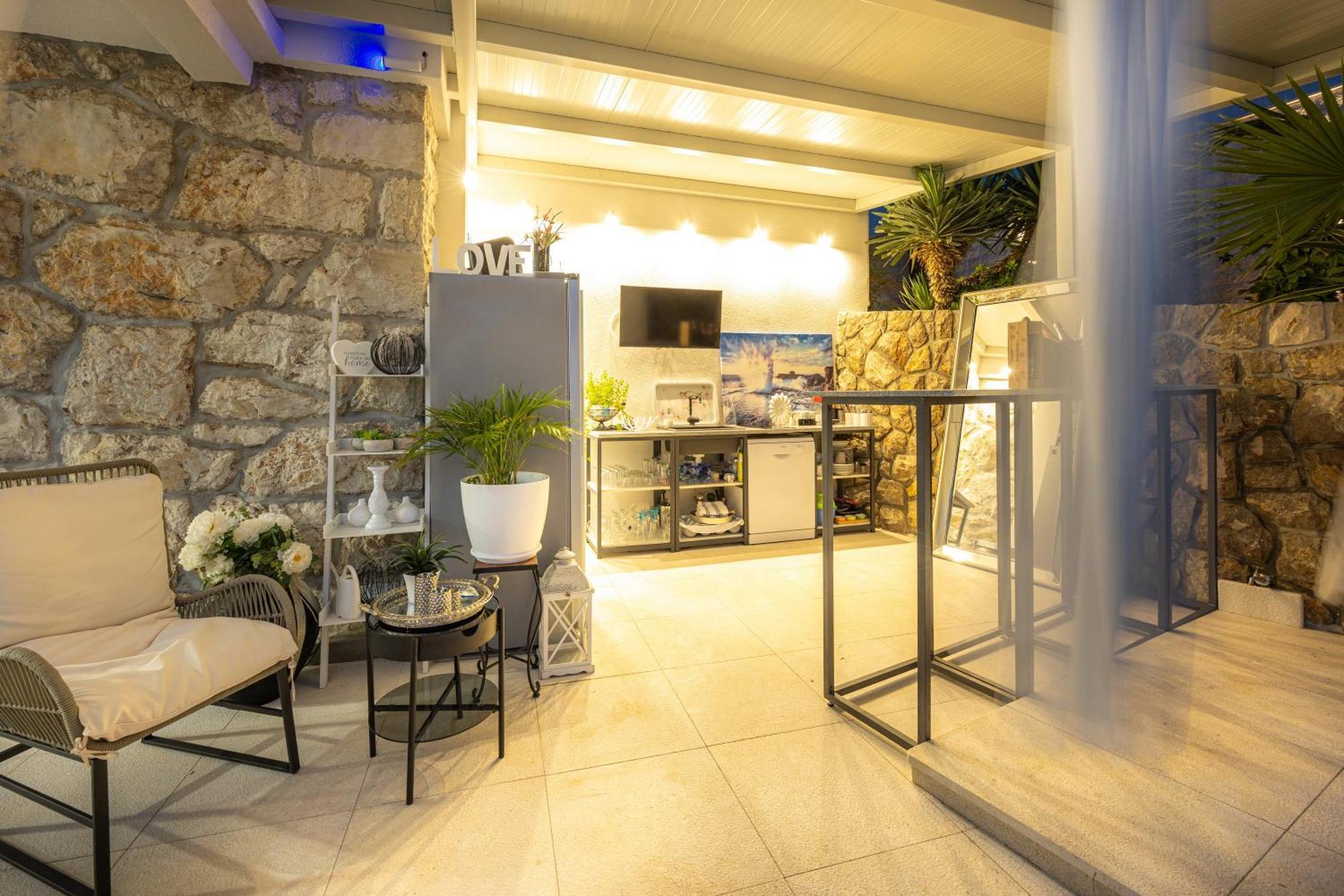 Villa Vita Luxury Apartments ซริกเวนิซา ภายนอก รูปภาพ