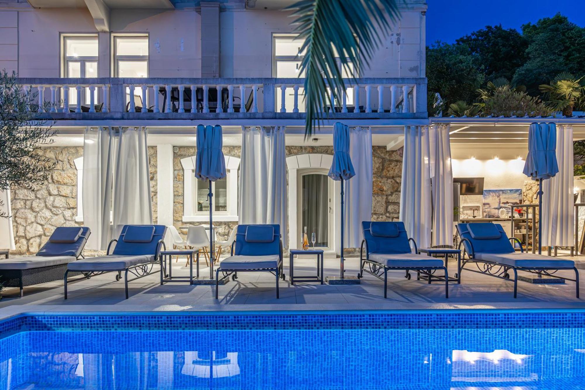 Villa Vita Luxury Apartments ซริกเวนิซา ภายนอก รูปภาพ